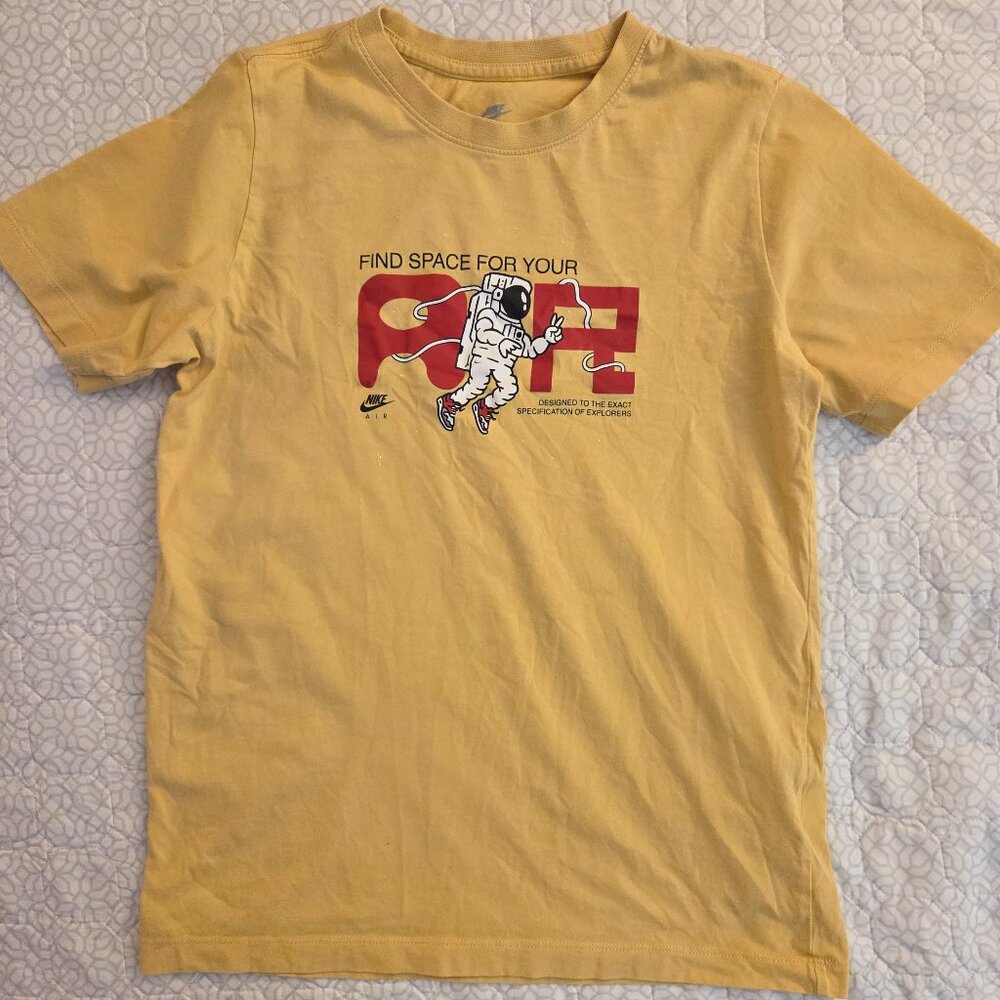 Boys Nike Graphic Tee